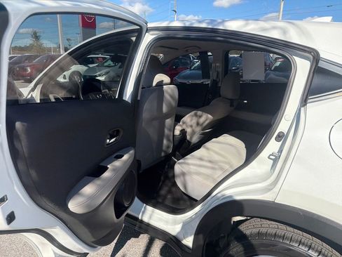 Used 2022 Honda HR-V LX image 18