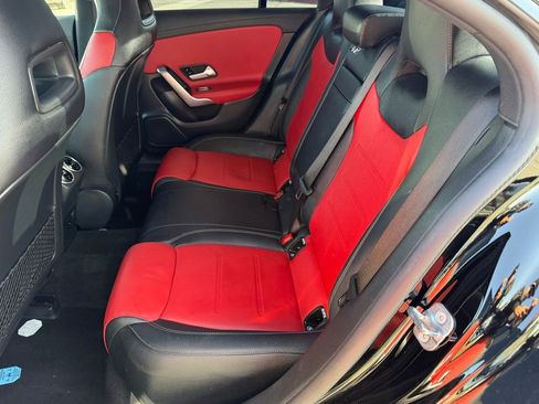 Used 2023 Mercedes-Benz CLA 250 image 30