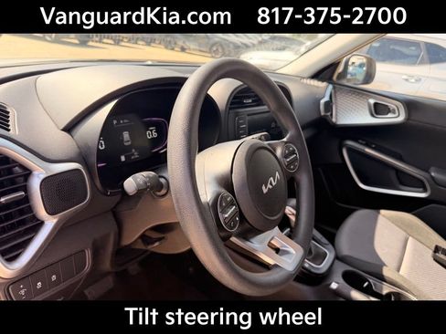 Certified 2025 Kia Soul LX w/ LX Technology Package FWD image 14