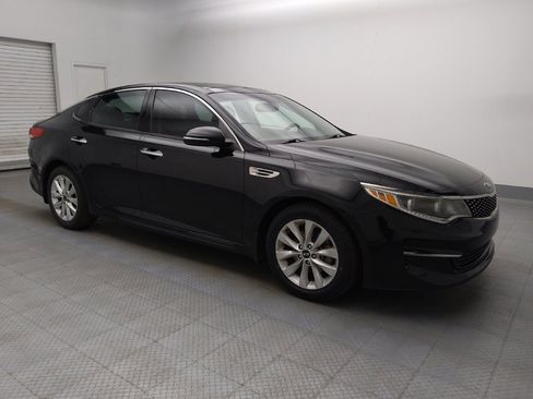 Used 2016 Kia Optima EX w/ Option Group 040 FWD image 11