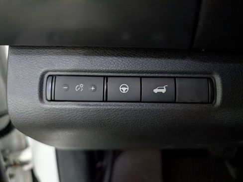 Used 2023 Nissan Pathfinder SL w/ Black Appearance Package AWD/4WD image 20