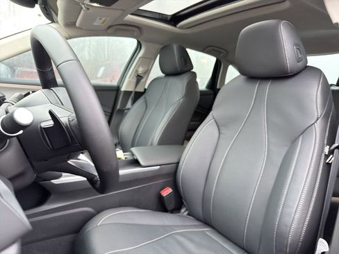 Certified 2025 Acura TLX w/ Technology Package image 12