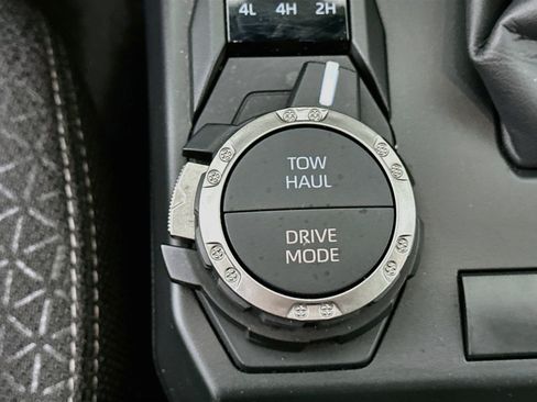 Used 2026 Toyota 4Runner SR5 AWD/4WD image 26
