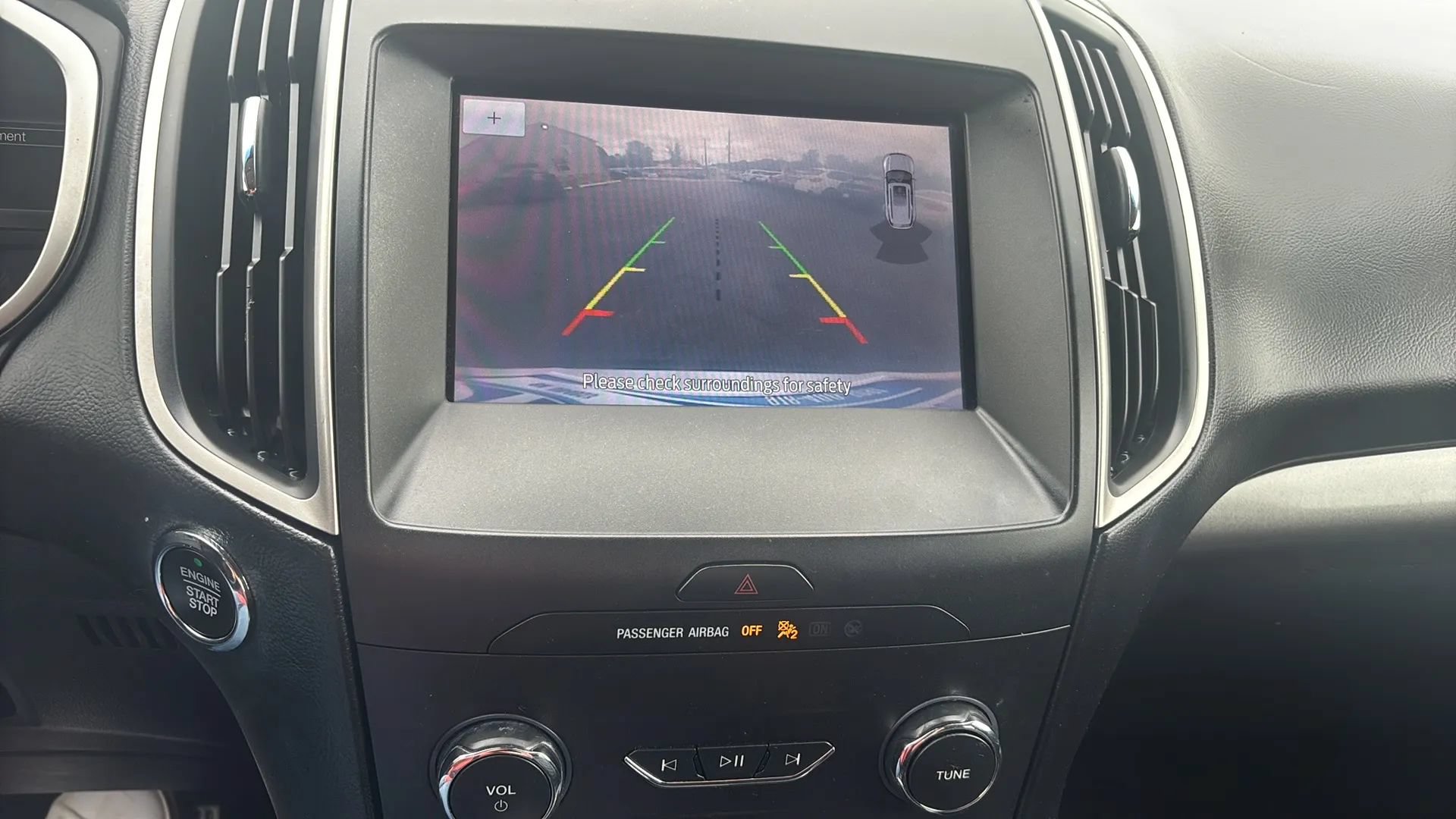 Used 2020 Ford Edge SEL FWD image 14