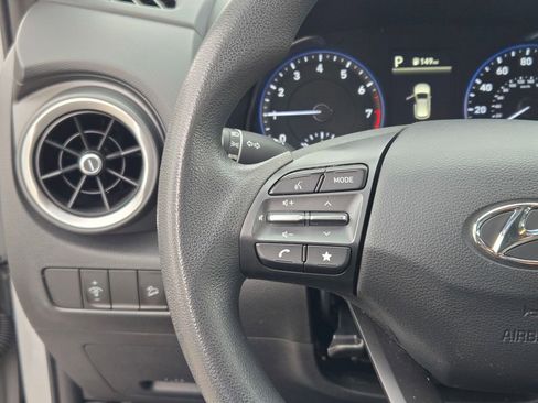 Certified 2022 Hyundai Kona SE image 35