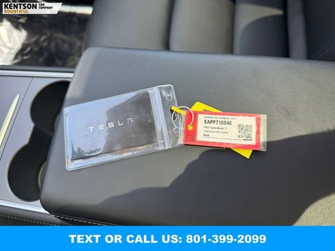 Used 2023 Tesla Model Y Performance AWD/4WD image 33