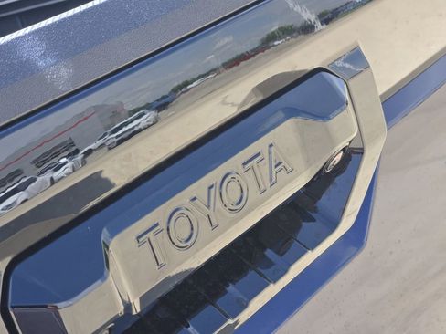 New 2026 Toyota Tundra Platinum AWD/4WD image 7