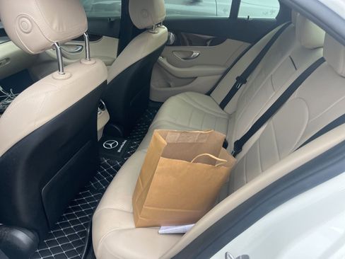 Used 2018 Mercedes-Benz C 300 4MATIC Sedan image 5