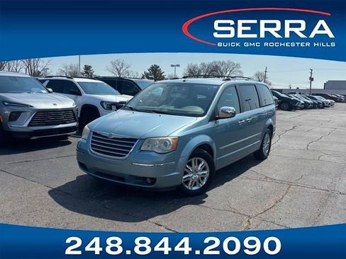 Used 2009 Chrysler Town & Country Limited w/ Entertainment Group #3 image 1