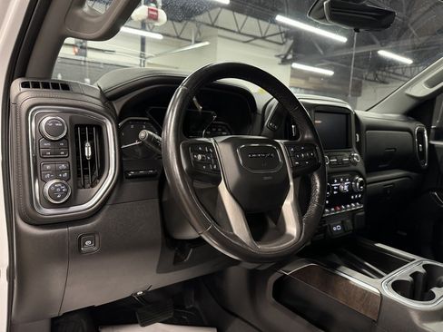 Used 2022 GMC Sierra 2500 Denali w/ Denali Ultimate Package AWD/4WD image 24