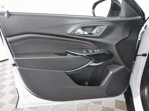 New 2026 Chevrolet Trax RS w/ Driver Confidence Package FWD image 18