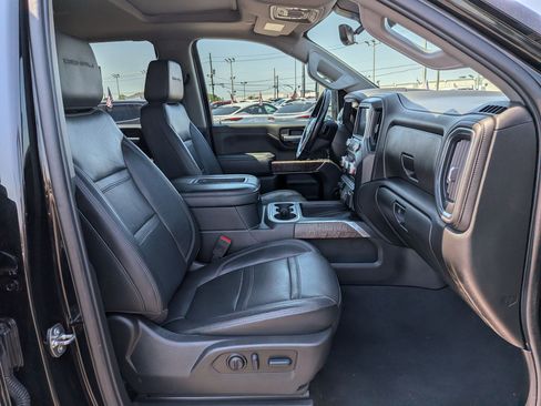 Certified 2022 GMC Sierra 2500 Denali w/ Denali Ultimate Package AWD/4WD image 28
