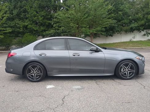 Used 2024 Mercedes-Benz C 300 4MATIC Sedan image 3