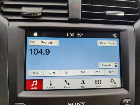 Used 2018 Ford Fusion Titanium image 19