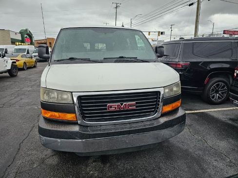 Used 2013 GMC Savana 3500 LT w/ LT Preferred Equipment Group image 2