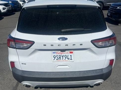 Used 2022 Ford Escape SE FWD image 12
