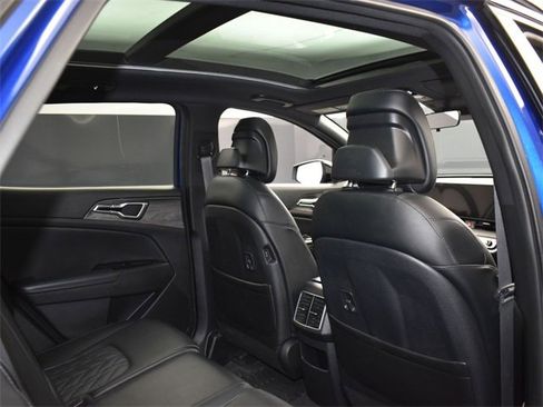 Certified 2023 Kia Sportage X-Line w/ X-Line Premium Package image 11