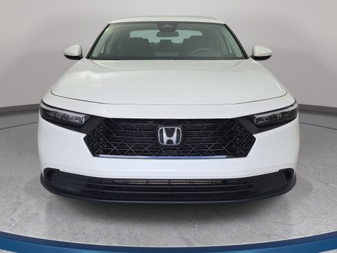 Certified 2023 Honda Accord LX image 2