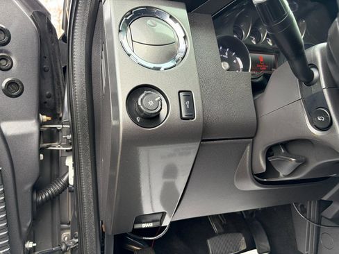 Used 2013 Ford F250 Lariat w/ Lariat Ultimate Pkg image 37