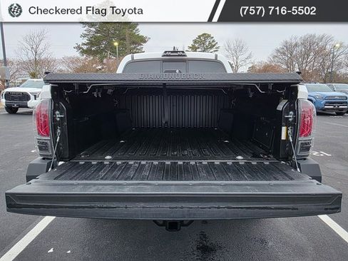 Used 2022 Toyota Tacoma SR image 7