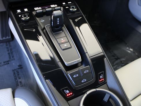 Certified 2025 Porsche 911 Carrera GTS RWD image 27