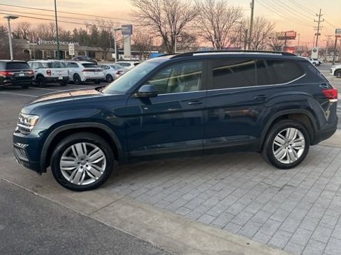 Used 2020 Volkswagen Atlas SE w/ Panoramic Sunroof Package image 12