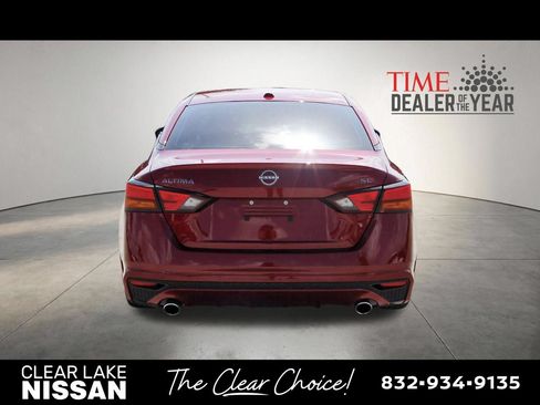 Used 2024 Nissan Altima 2.5 SL FWD image 6