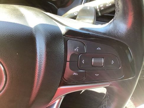 Used 2022 Buick Enclave Premium FWD image 21