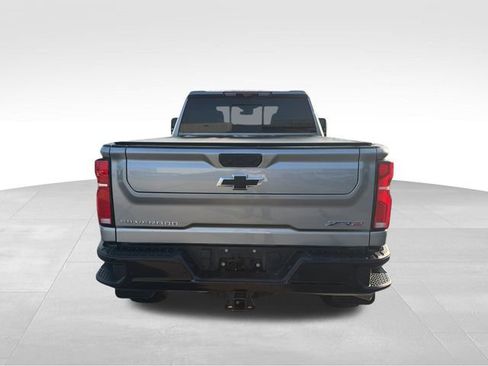 Used 2024 Chevrolet Silverado 2500 ZR2 w/ Technology Package AWD/4WD image 7