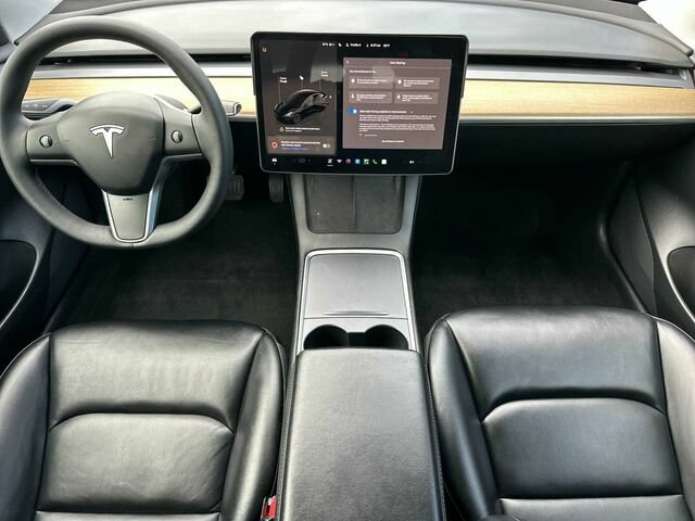 Used 2022 Tesla Model 3 Standard Range RWD image 16