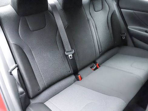 Certified 2023 Hyundai Elantra SE w/ Cargo Package image 28