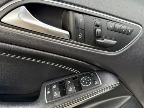 Used 2017 Mercedes-Benz GLA 250 image 36