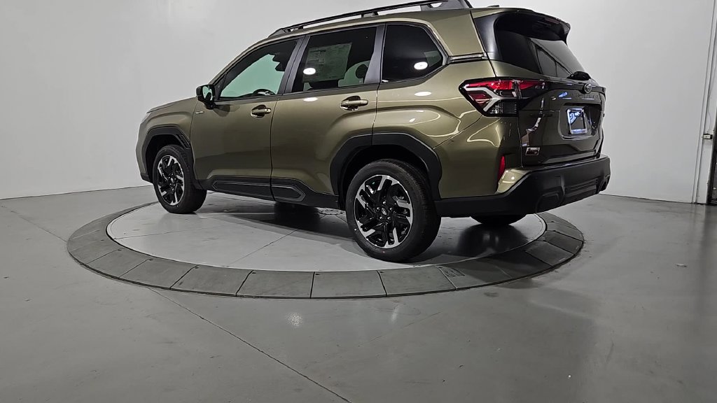 New 2026 Subaru Forester Touring AWD/4WD image 3