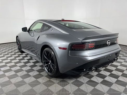 Used 2024 Nissan Z Performance w/ Floor Mat Package RWD image 8