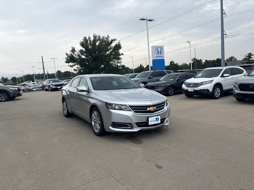 Used 2017 Chevrolet Impala LT w/ Leather Package FWD image 3