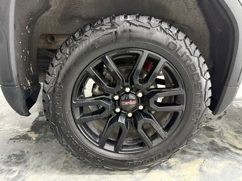 Used 2022 GMC Sierra 1500 Elevation w/ Preferred Package image 28