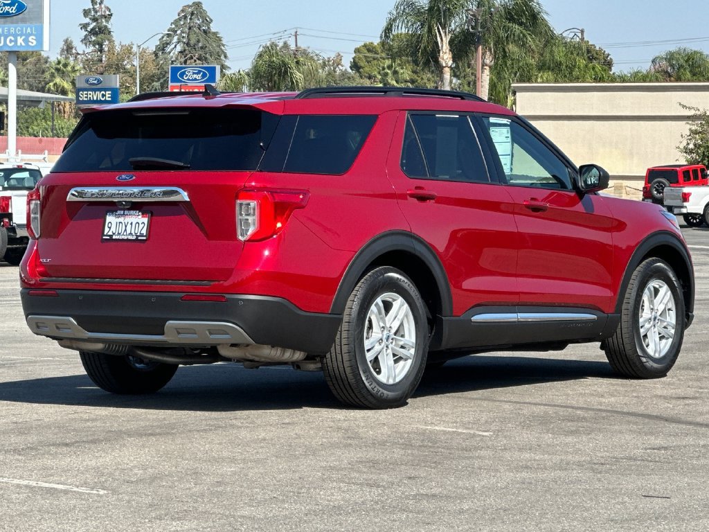 Certified 2023 Ford Explorer XLT w/ Equipment Group 202A RWD image 3