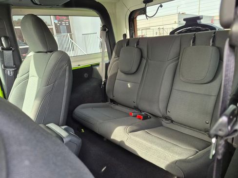 Used 2021 Jeep Wrangler Sport image 14