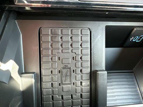 New 2025 Ford F350 King Ranch w/ Chrome Package image 7