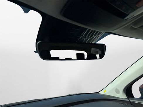 New 2025 Kia Carnival EX image 27