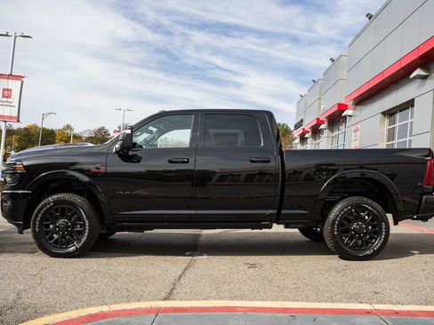 New 2026 RAM 2500 Limited image 4