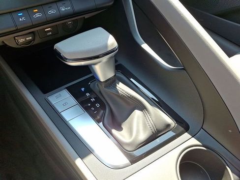 New 2026 Hyundai Elantra SE FWD image 22