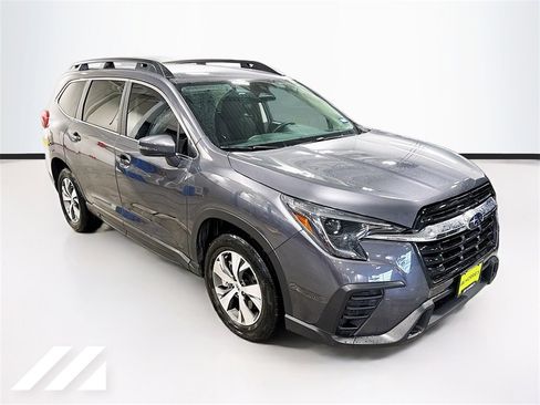 Certified 2023 Subaru Ascent Premium w/ Convenience Package image 3