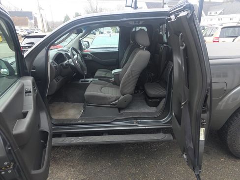 Used 2006 Nissan Frontier SE w/ (P01) Power Pkg image 7