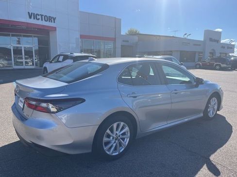 Used 2023 Toyota Camry LE image 4