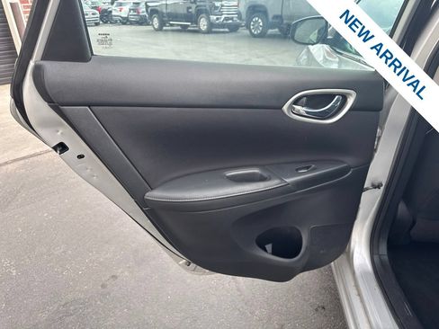 Used 2019 Nissan Sentra SV FWD image 15