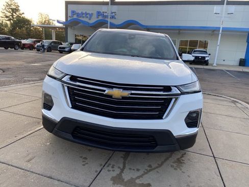 Used 2023 Chevrolet Traverse LT w/ LPO, Cargo Package AWD/4WD image 3