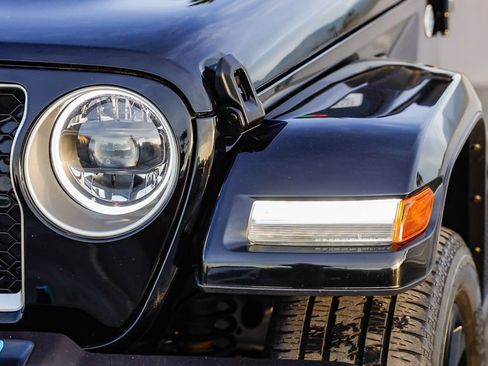 Certified 2023 Jeep Wrangler Unlimited Sahara image 5