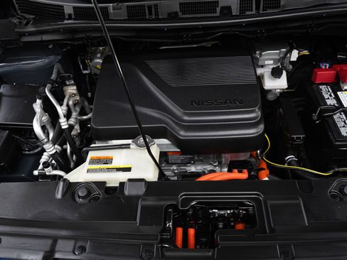 Used 2024 Nissan Leaf SV Plus image 24