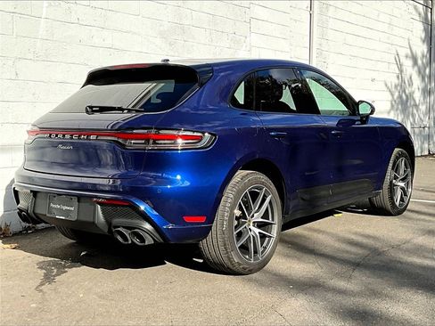 Used 2025 Porsche Macan image 17